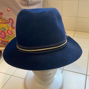 KNOX Hamburg style hat in good condition